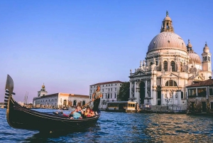 Expérience privée en gondole : découvrez les voies navigables de Venise