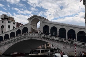 Privat gondoltur plus privat rundvandring i Venedig