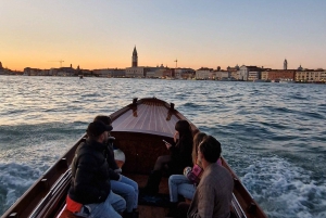 Privat romantisk rundtur i Venezia med historisk båt