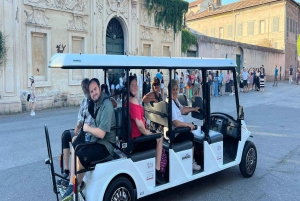 Tour privato in golf cart a Roma con guida locale