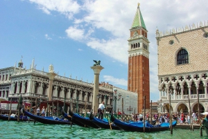 Private Venice Walking Tour and Gondola Ride