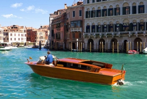 Private Water Taxi Transfer: Venice Airport - Hotel