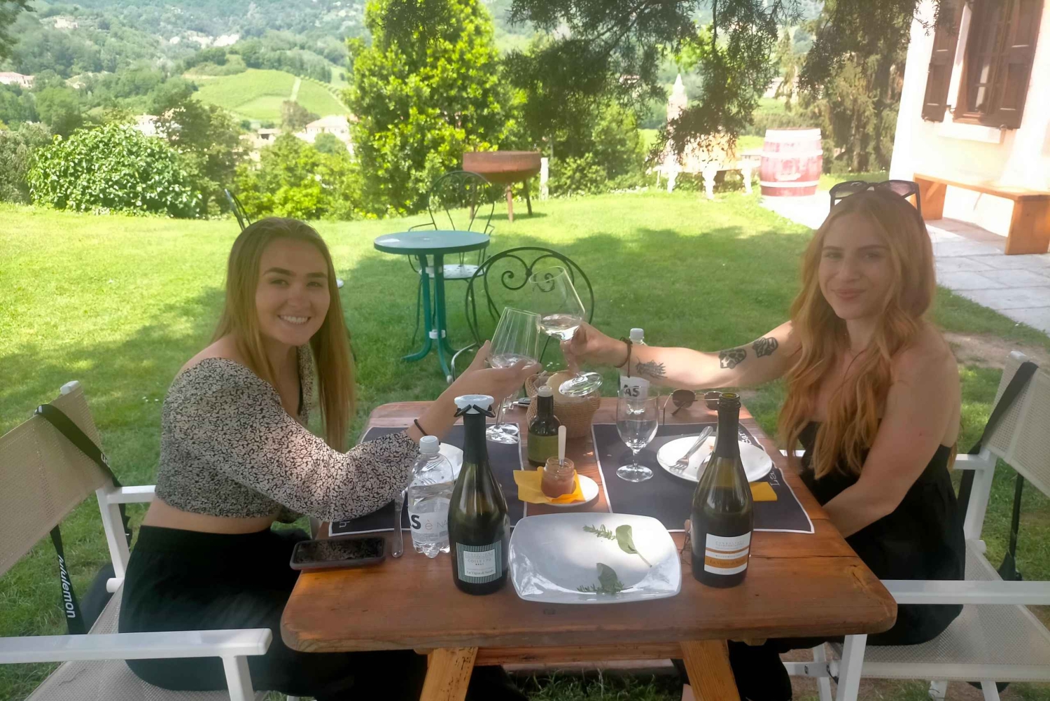 Prosecco-viinikierros. Koko päivä - 2 viinitilaa. Venetsiasta