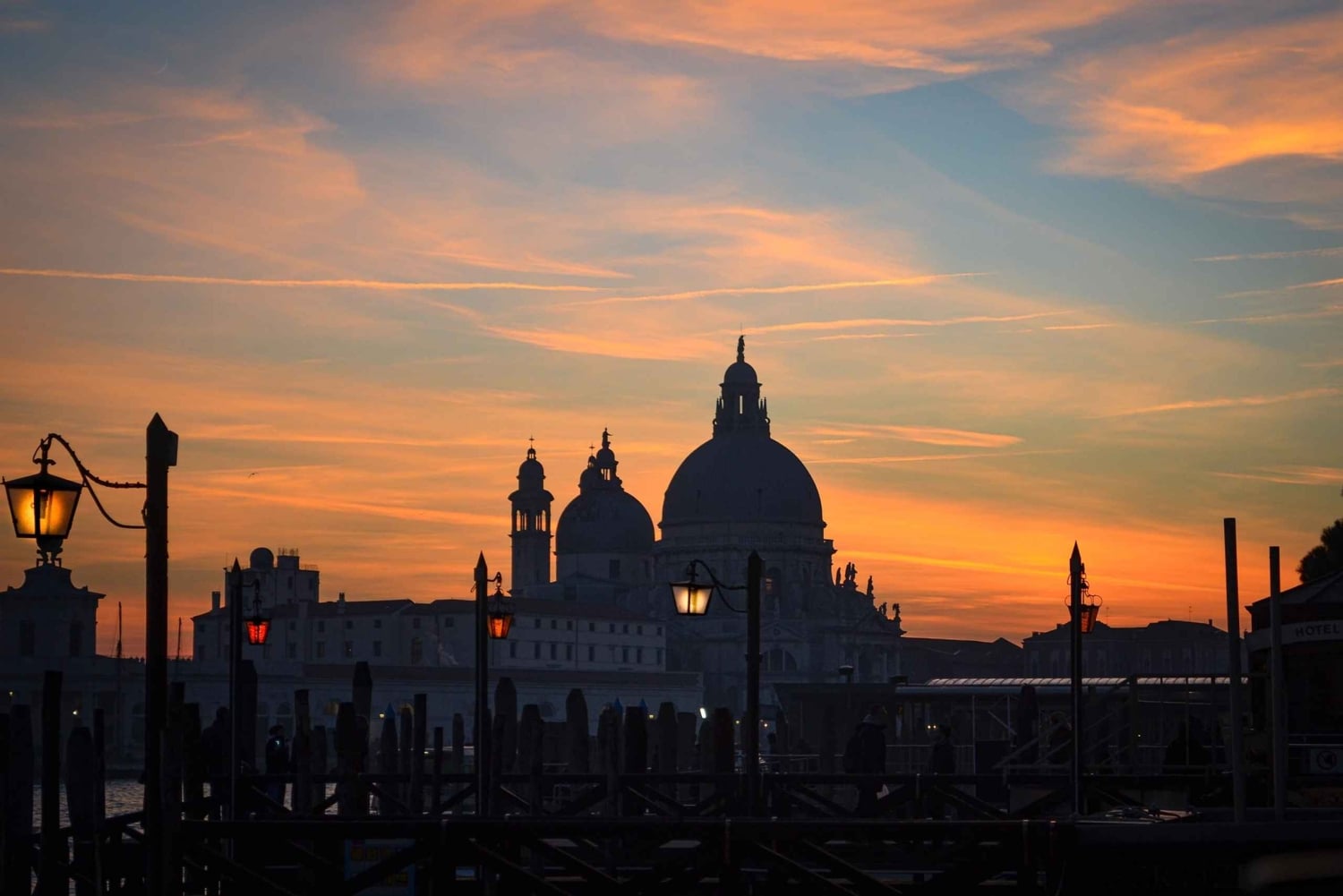 Punta Sabbioni: Veneza à noite e cruzeiro panorâmico ao pôr do sol