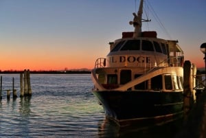 Punta Sabbioni: Venice By Night and Sunset Panoramic Cruise