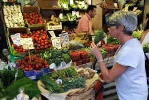 Rialto Market and Cicchetti Cooking Class in Venetian Venue