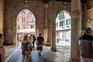 Rialto Market Food and Wine Lunchtime Tour of Venice