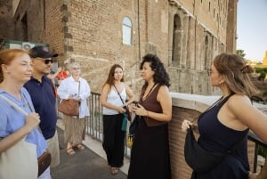 Rooman kohokohdat ja piilotetut helmet, opastettu kävelykierros