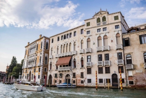 Santa Lucia Railway to Central Venice Shared Water Taxi