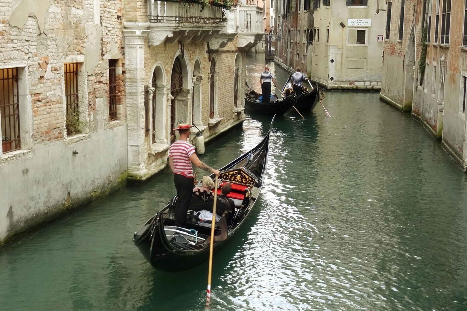 Secrets of Venice: Exclusive Gondola Discovery