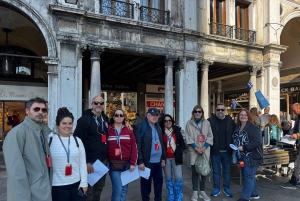 Rundtur i Markuskyrkan, Dogepalatset och glasfabriken