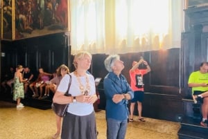 Kävele Dogen palatsin saleissa opastetulla kierroksella Venetsiassa