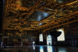 Passeggia per le sale di Palazzo Ducale con un tour guidato a Venezia