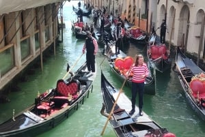 Ajaton Venetsia: Kattava kaupunkikierros paikallisen oppaan kanssa