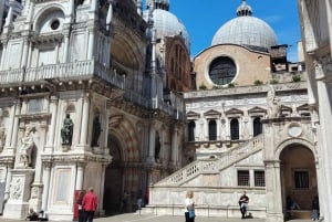 Ajaton Venetsia: Kattava kaupunkikierros paikallisen oppaan kanssa