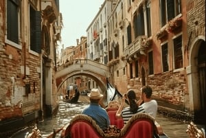 Ajaton Venetsia: Kattava kaupunkikierros paikallisen oppaan kanssa