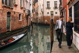Zeitloses Venedig: Luxuriöses Fotoshooting mit einem lokalen Fotografen