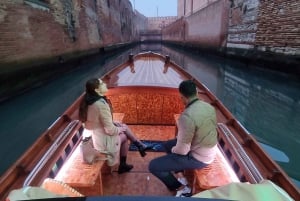 tour of San Marco basin with guided tour of a Murano glass factory