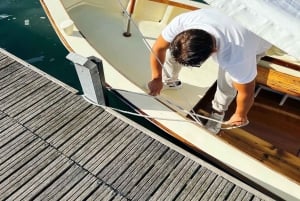 Passeio de barco típico na lagoa de Veneza