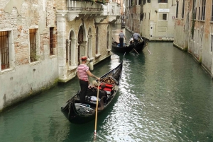 Venetian Dreams VIP: Gondola Ride & Hidden Canals Tour