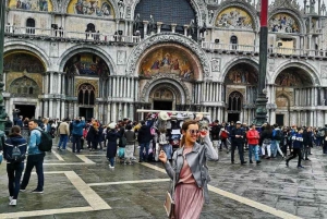 Venice: Guided Historic Center Walking Tour