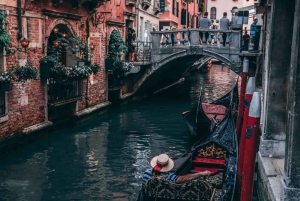 Venice: Guided Historic Center Walking Tour