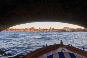 Venezia:Tour con aperitivo al tramonto