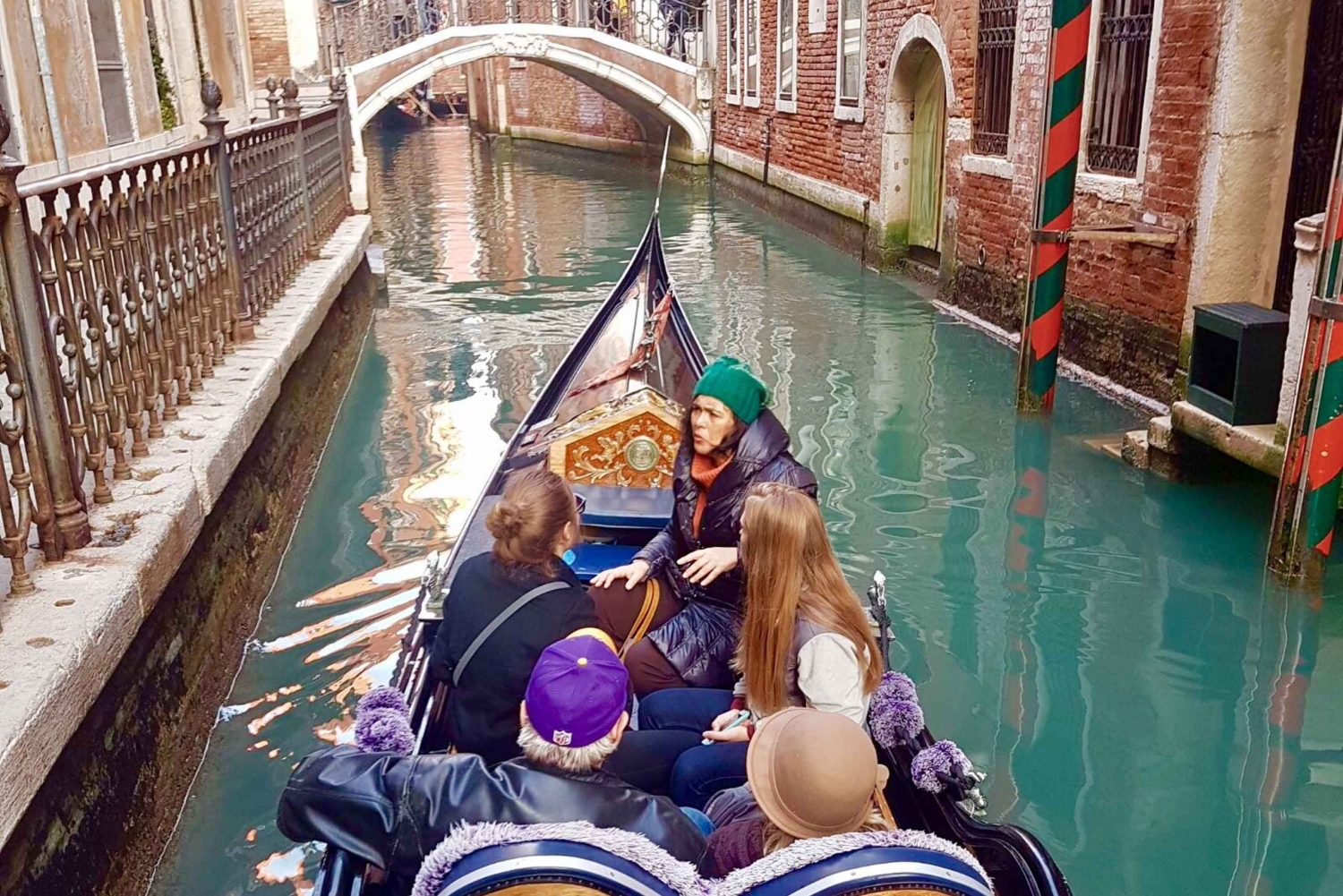 Wenecja: 30-minutowa przejażdżka gondolą po Wielkim Kanale z przewodnikiem