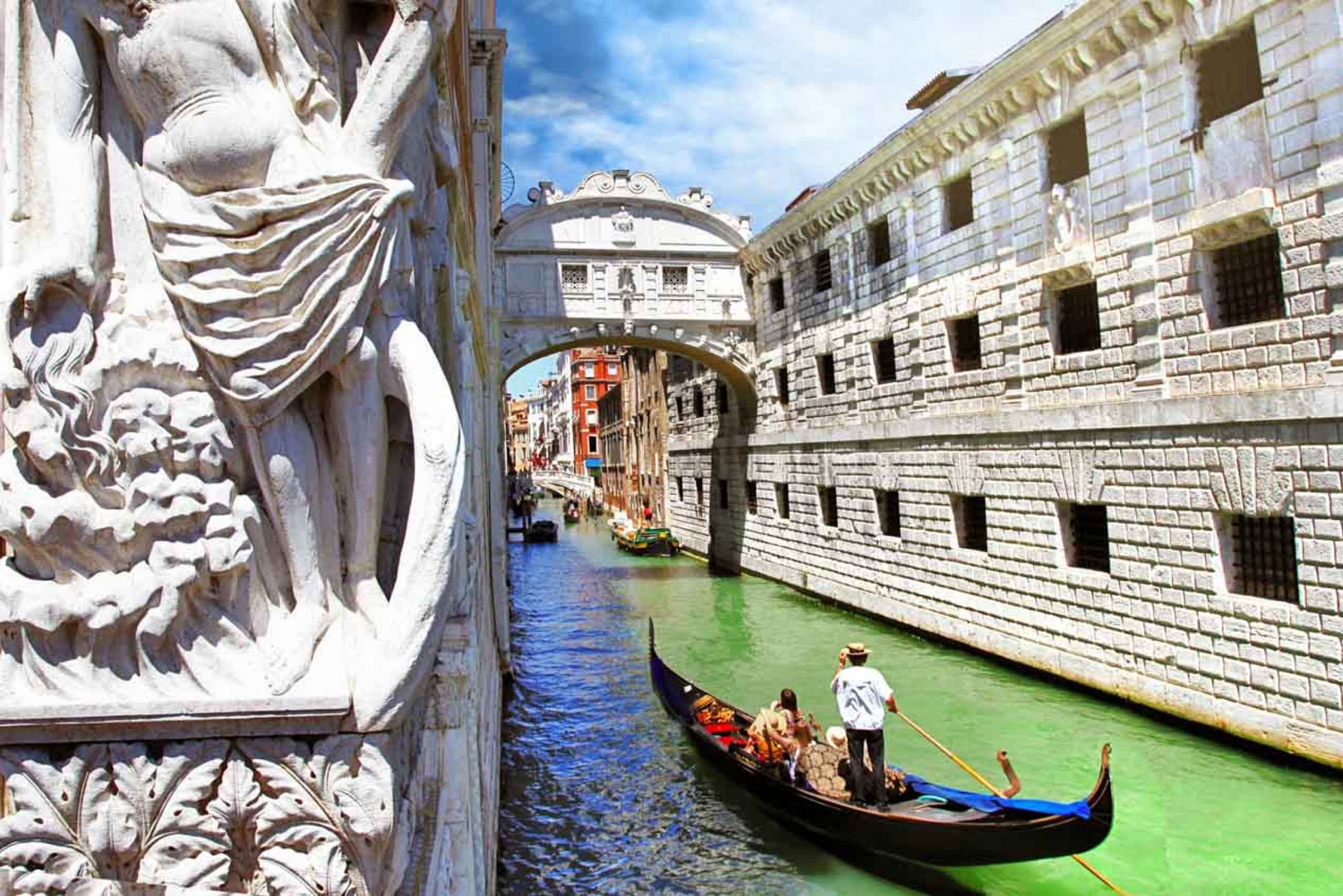 Venice: 30 minutes Enchanting Gondola Ride