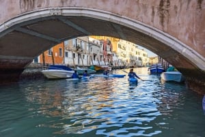 Venice: 5-Kilometer Sunset Kayaking Class