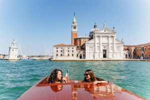 Venice Airport: Private Water Taxi Transfer to/from Venice