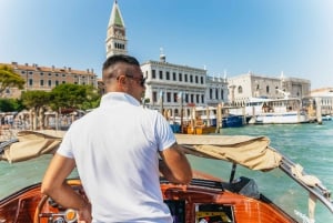 Venice Airport: Private Water Taxi Transfer to/from Venice