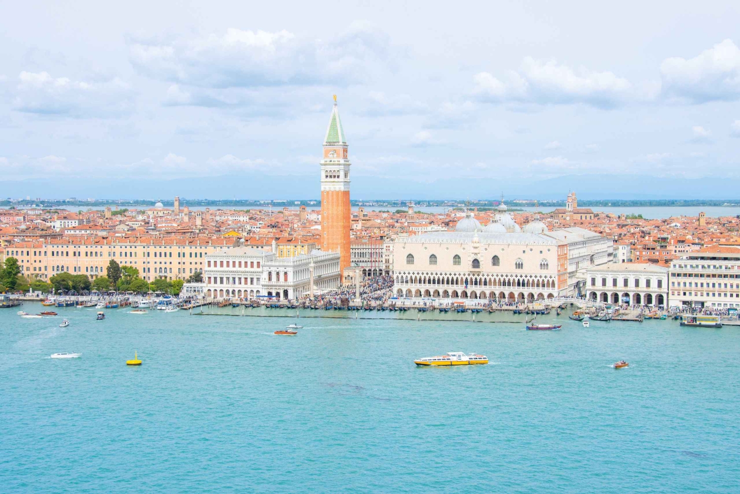 Venice: Alilaguna Blue Line in Venice City Centre