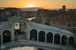 Venice, Bacaro Tour: Food and Wine tasting with Local Guide
