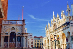 Venice: Basilica and Doge's Palace Tour with Gondola Ride