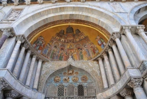 Venice: Basilica and Doge's Palace Tour with Gondola Ride