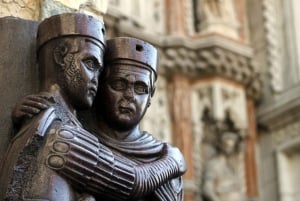 Venice: Basilica and Doge's Palace Tour with Gondola Ride