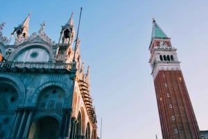 Venice: Basilica and Doge's Palace Tour with Gondola Ride