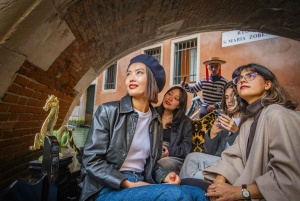 Venetsia: Dogen palatsin kierros gondoliajelulla.