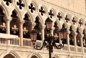 Venedig: Basilica, Dogepaladset, gondoltur med guidet tur
