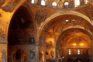 Venedig: Basilica, Dogepaladset, gondoltur med guidet tur