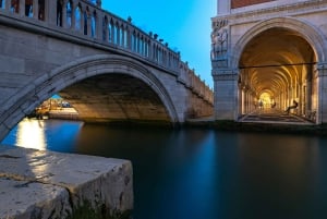 Venice: Boat Tour, Murano, Burano & Mysterious Secret Island