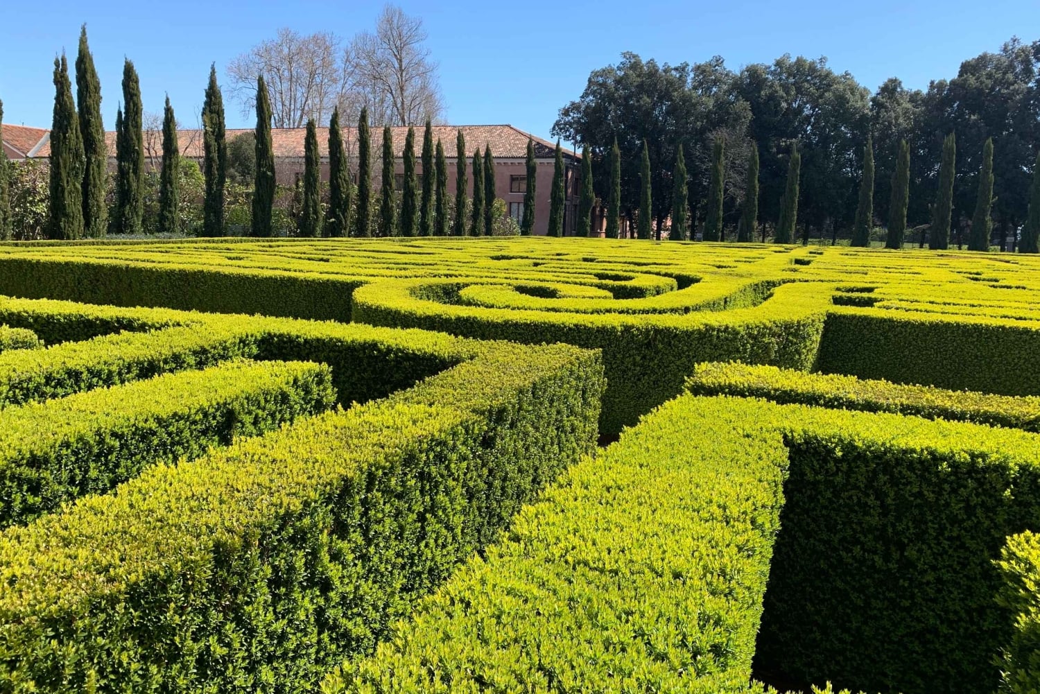 Venetsia: San Giorgion saarella sijaitsevan Borgesin labyrinttikokemuksen yhteydessä