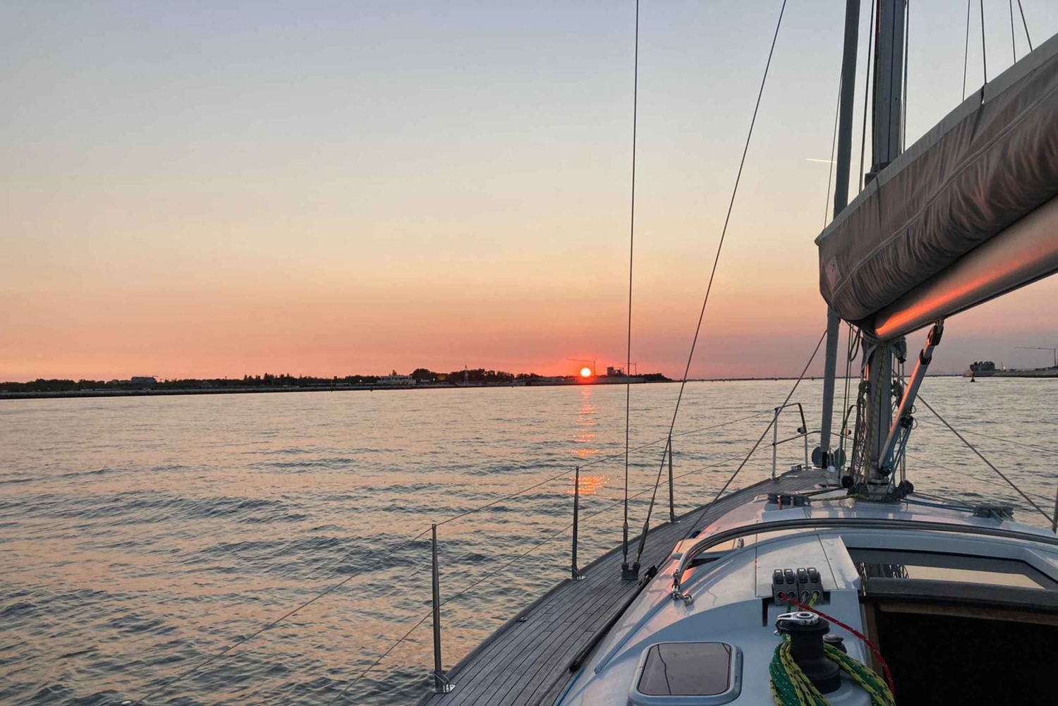 Venedig under sejl: Privat luksustur mellem San Marco, Murano og Burano