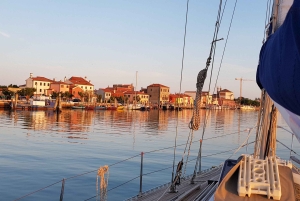 Venedig under sejl: Privat luksustur mellem San Marco, Murano og Burano
