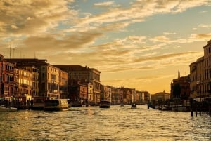 Venetië: 1700 Grand Canal Palace Insight & Casanova's Allure
