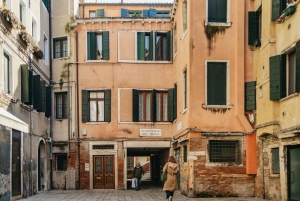 Wenecja: Wycieczka po mieście z ulicą św. Marka i przejażdżką gondolą