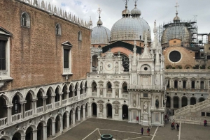 Venice: City Tour and Murano Glass Experience