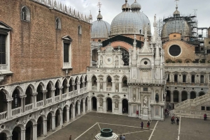 ヴェネツィア：市内観光とムラーノガラス体験