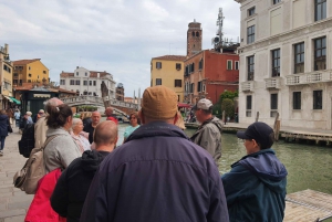 Venice: City Wonders Group Walking Tour with a Guide